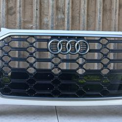 2021-2024 Audi Q5/SQ5 Front Bumper OEM 