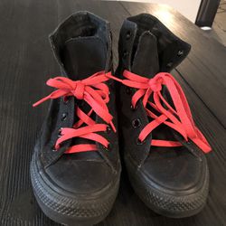 Used (Womens) 7.5 Converse Shoes 
