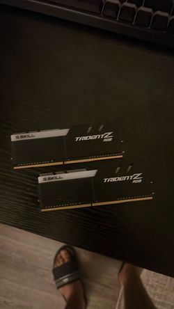 Trident Z Skill RAM 2x8 3200mhz w/RGB