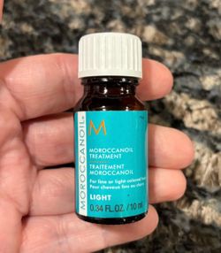 NEW MOROCCANOIL MOROCCANOIL HAIR TREATMENT LIGHT $5!