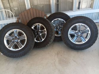 Jeep rims and tires size 285/70/17 $600