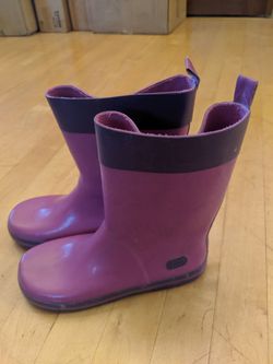 Girls rain boots size 3