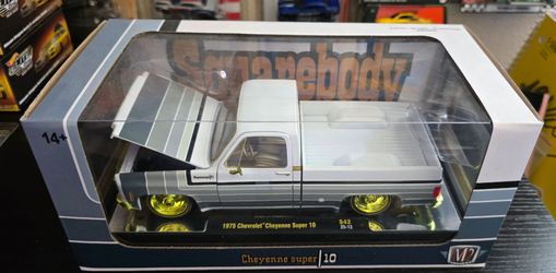 M2 1975 Chevrolet Cheyenne Super 10 Squrebody Chase 1/24. 1 Of 750