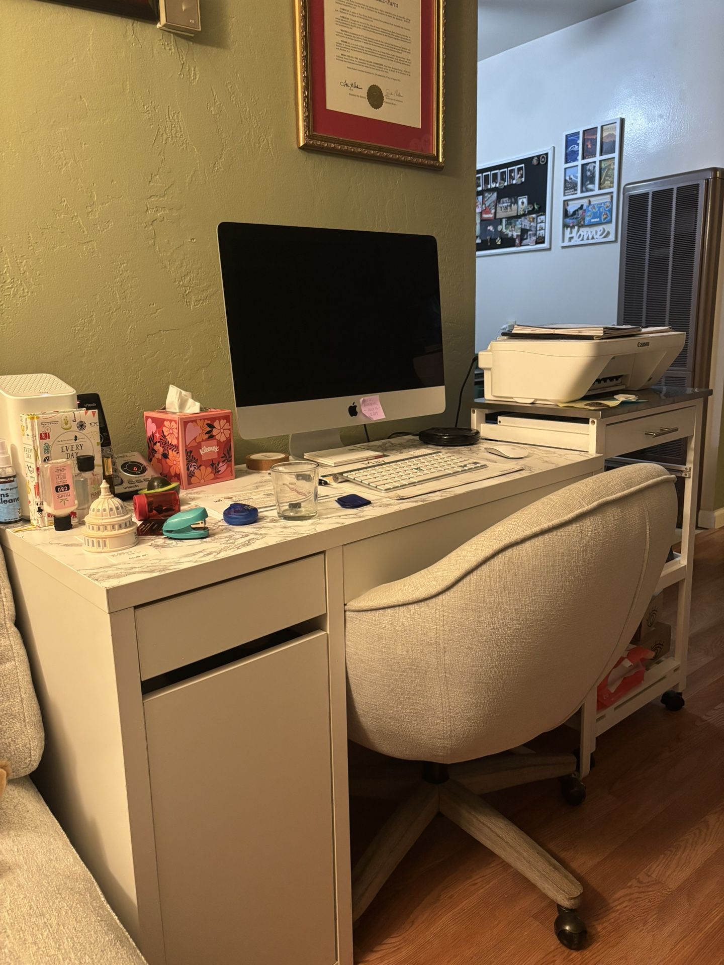 Micke Desk