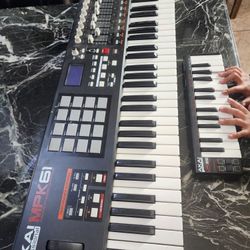 AKAI  MPK61 