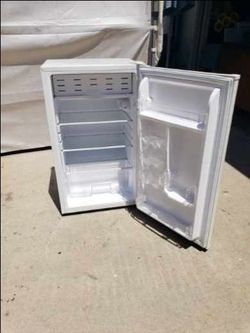 Mini Refrigerator With Freezer