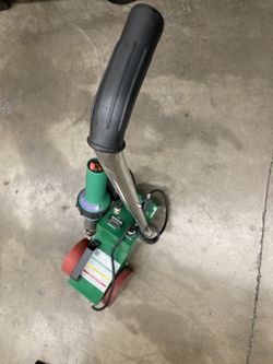 Hot air welding machine 