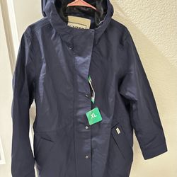 Hunter jacket woman’s size xl new water resistant