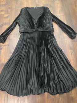 Women’s black pleated dress size 24 by boohoo #3