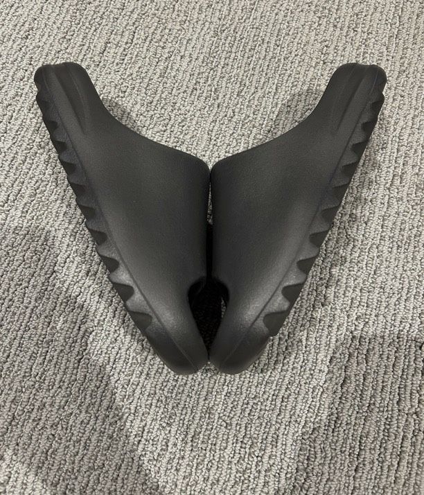 Yeezy Slides