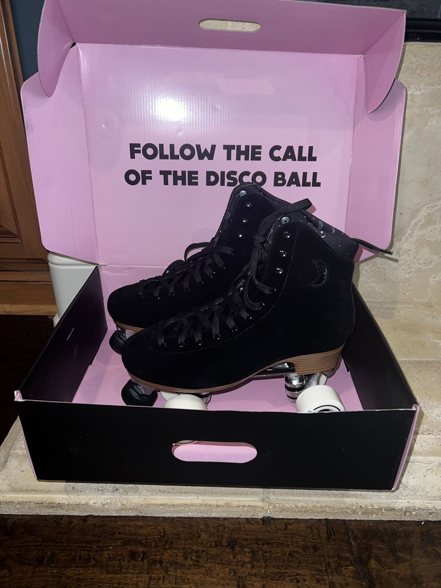 Moon Boot Roller Skates