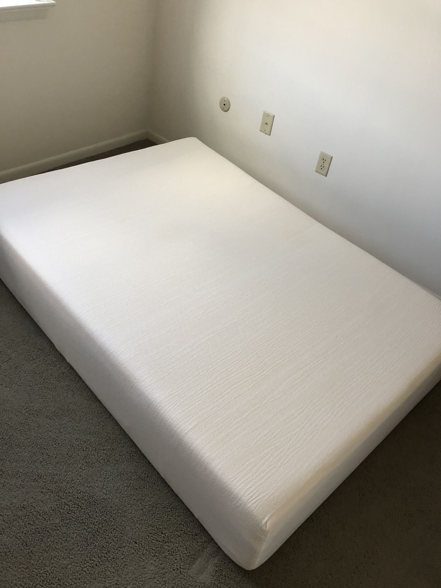 *NEVER USED* Memory Foam mattress FULL