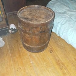 Old Wood 🪵 Barrel 