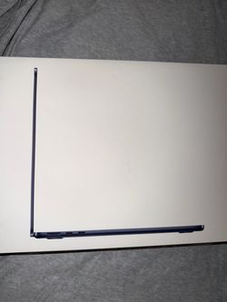 MacBook Air M5 13-inch 24GB RAM, 1TB SSD, Midnight I can come to you now