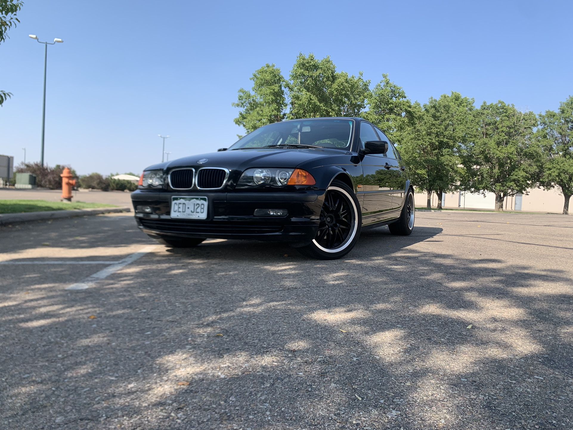 2001 BMW 325i