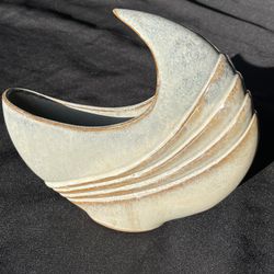 Ikebana Moon Vase 