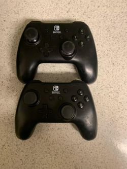 Nintendo Switch Pro Controllers wired – Lot of 2