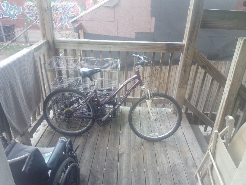 Schwinn Clear Creek Sr Suntour Bike