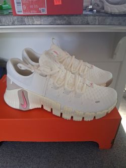 Nike Free Metcon 5 Women's Training Shoes size 8