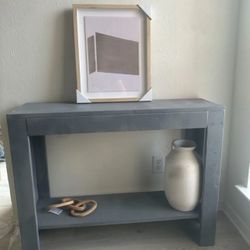 Entryway Table And Decor