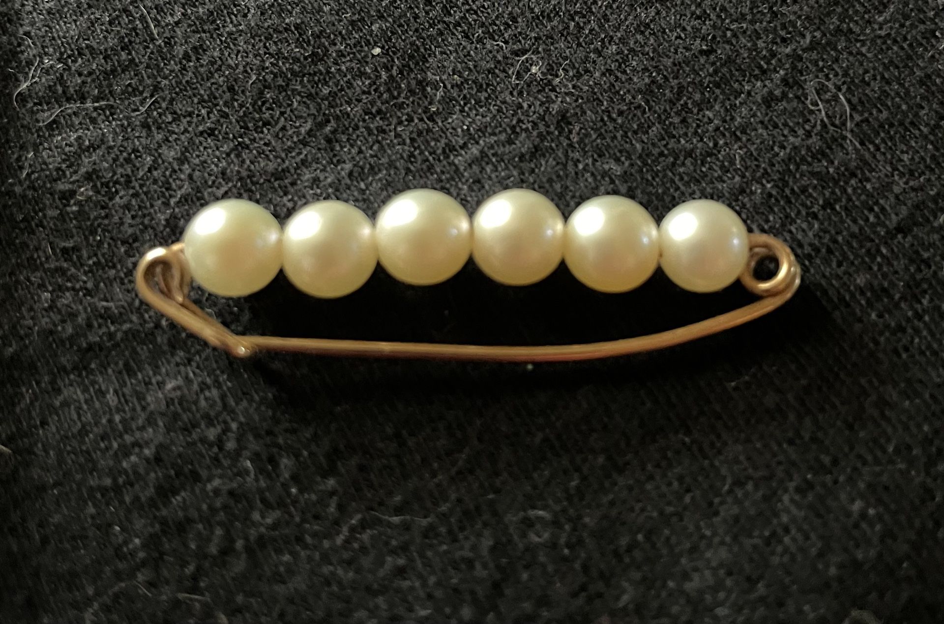 Antique  Pearl Pin