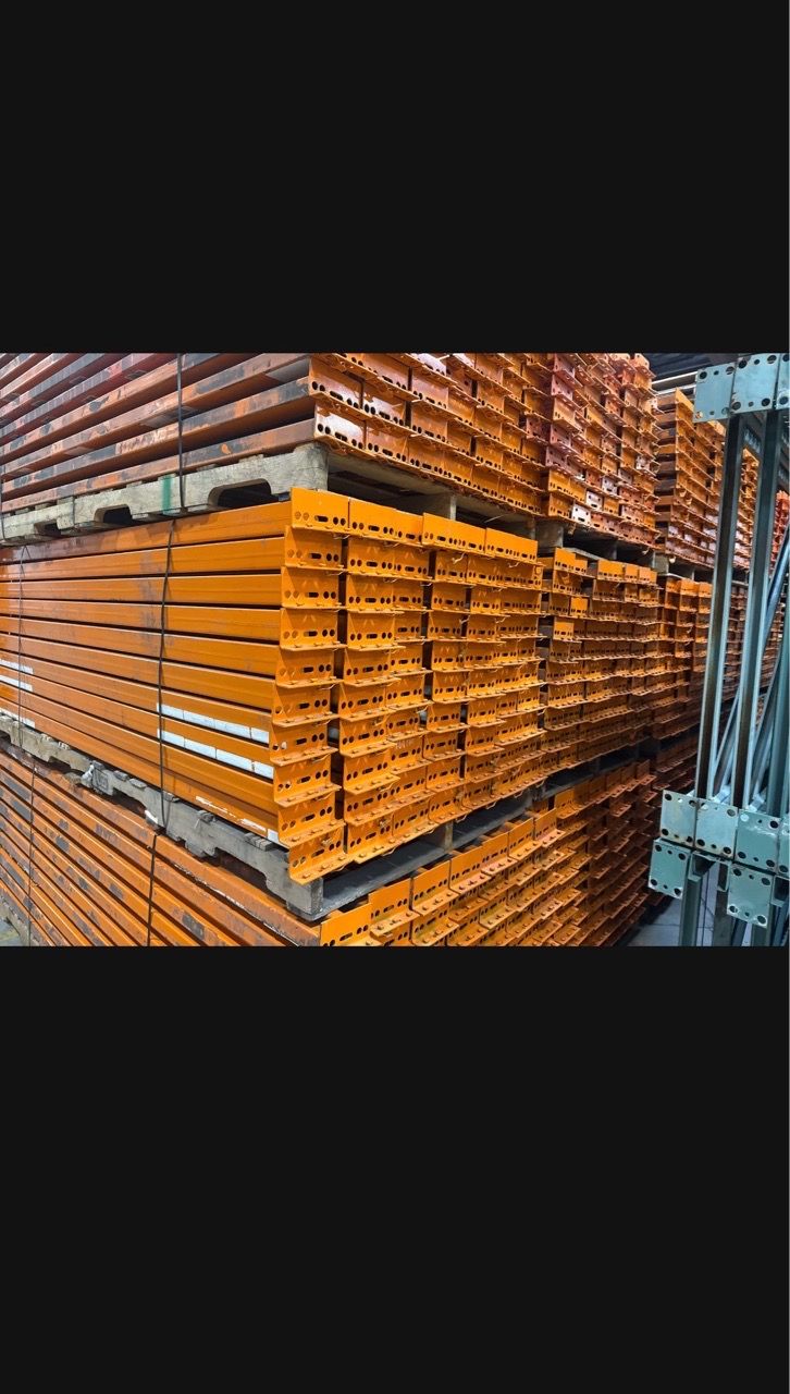 Orange Pallet Rack Beams for Sale in Lakewood, CA - OfferUp