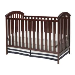 2 In 1 Brown Baby Crib In Great Condition 