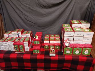 Hallmark Ornaments In Bulk !!