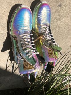 Brand new golden boots j75