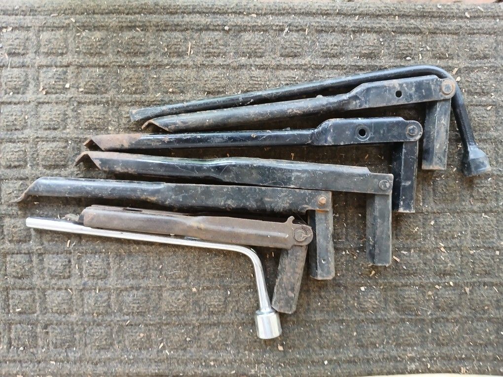7 Tire Iron Wrenches