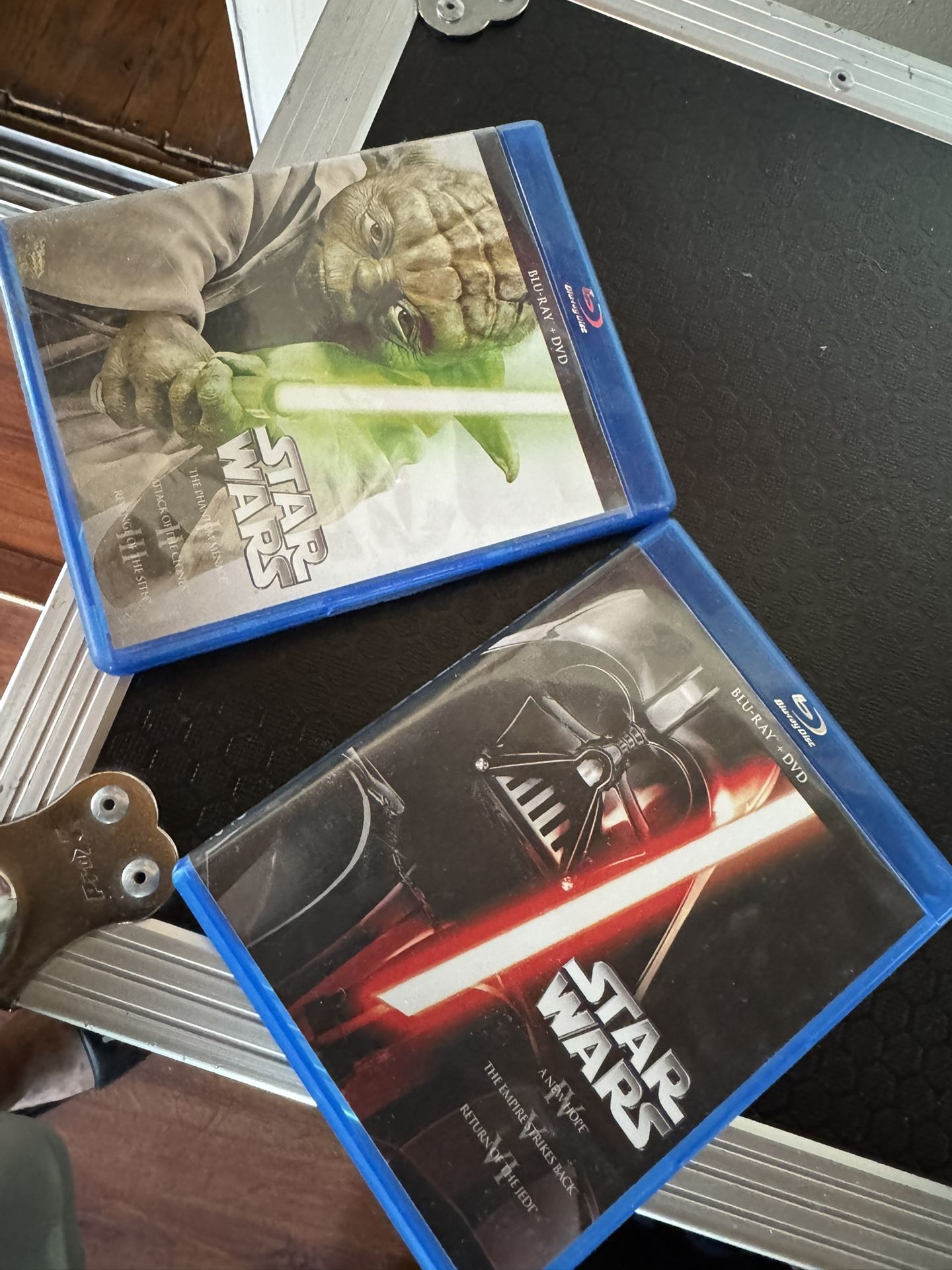 STAR WARS BLU RAY/DVD COMPLETE 6 EP SAGA $70