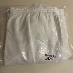 Woman’s White Reebok Sweatpants XL