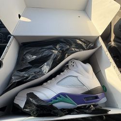 Jordan 5 Grape size 8.5