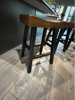 LIKE NEW-  Counter Height Bar Stool