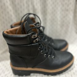 Indigo Rd Combat Boots In Black With Brown Accents , 7M