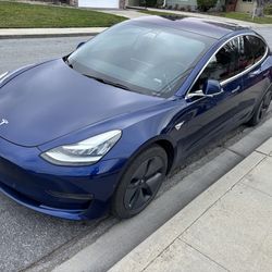 2018 Tesla Model 3 LongRange RWD,FSD included, HW3.0, 3M Ceramic Tint