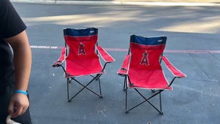 Angels lawn chairs
