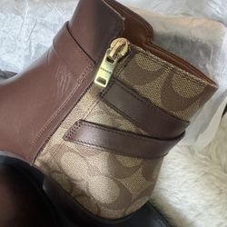Coach Women’s Boots Size 7.5  / Brand New