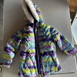 Snow jacket and pants For Girl Size 5. 32 degree Weather Proof. Good Condition