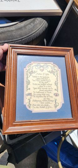2 hanging pictures vintage