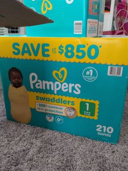 Pampers, Huggies