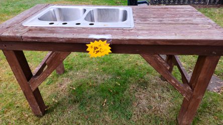 Outdoor table with sink