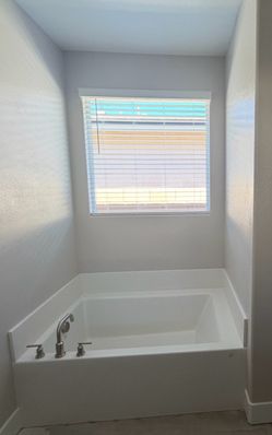 Bathtub