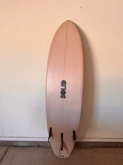 Solid Surfboard Mid-Length with Fins