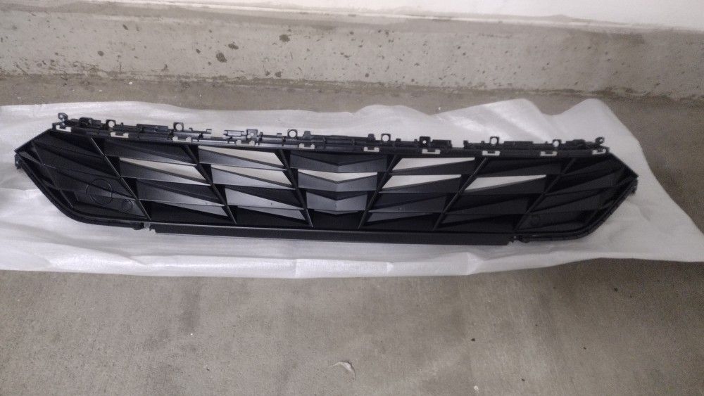 Hyundai Elantra Grill