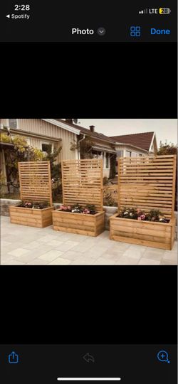 Custom made privacy wall Garden bed raised elevated planter box with legs 3 4 5 6 ft long cedar redwood