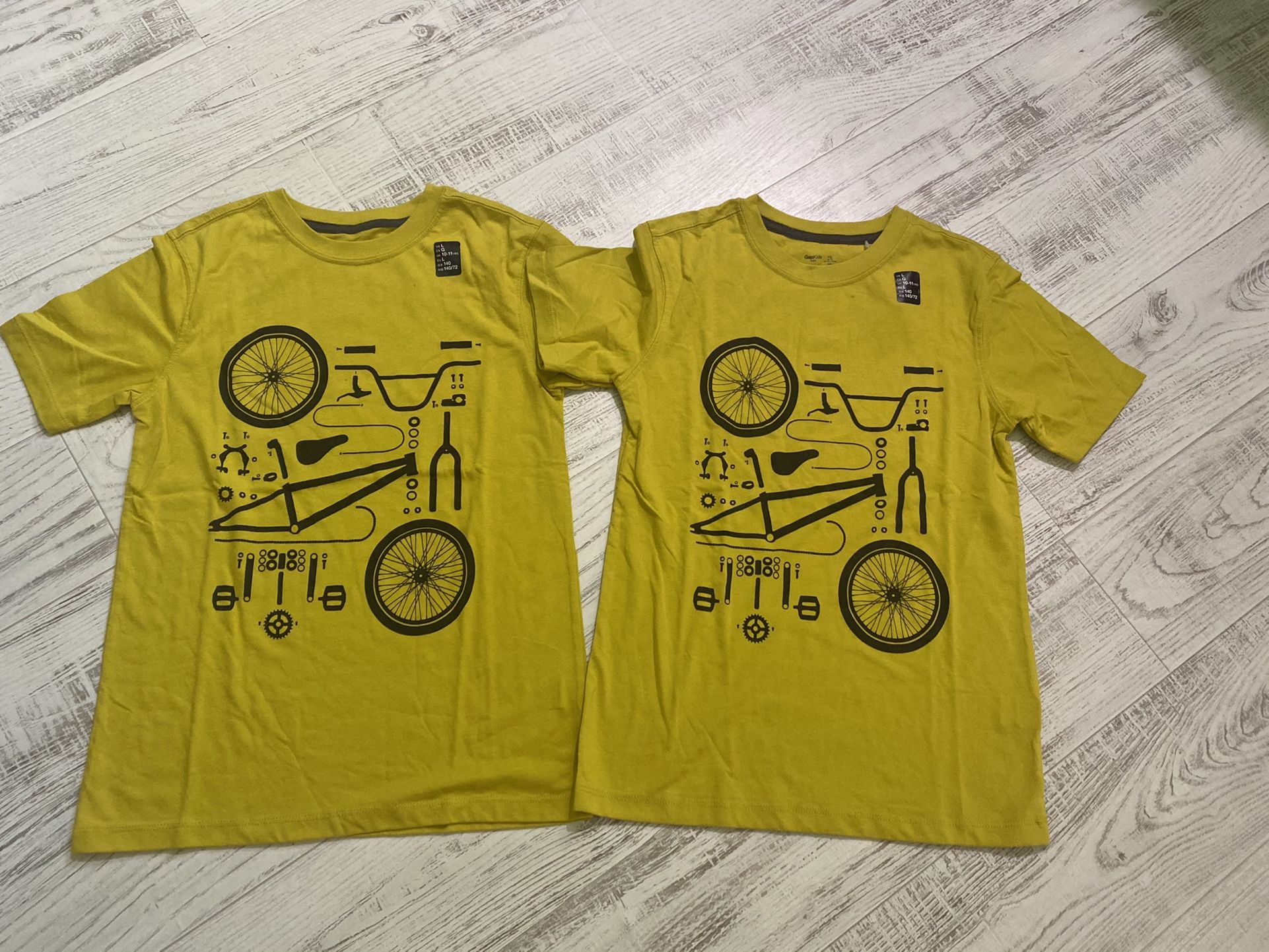 Gap T-shirt Size M-L Youth New Pick Up At Timber Dr Garner