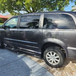 2015 Chrysler Town & Country Handicap Van