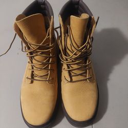 Woman Timberland Boots