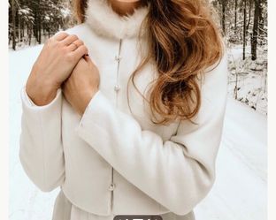 White Winter Bridal Wool Coat with Faux Fur Collar